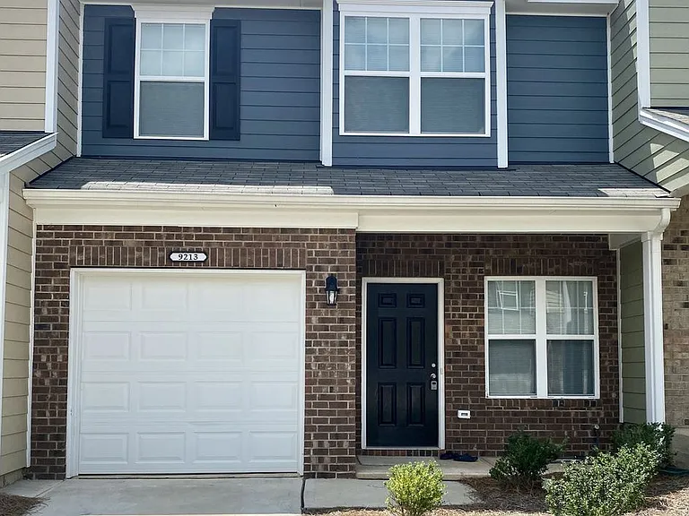 9213 Grand Valley Dr — Photo 1