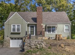 5459 N Venetian Dr, Kansas City, MO 64151
