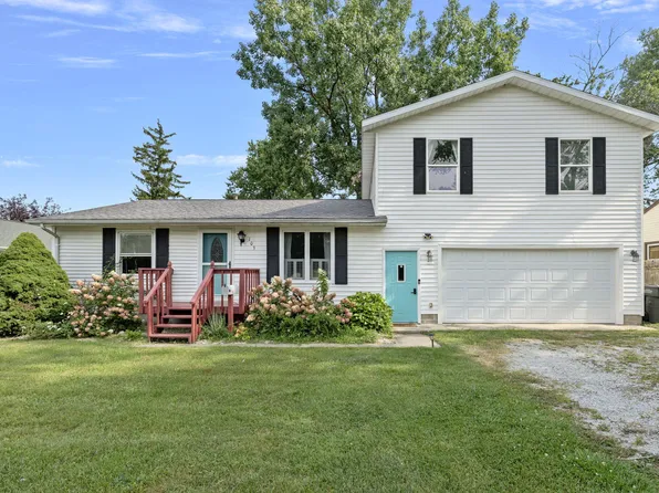 103 Butternut St, Three Oaks, MI 49128