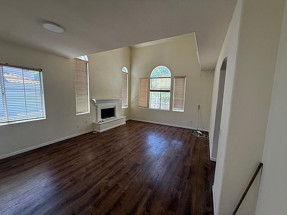 5th image of 1894 Matin Cir Unit 177