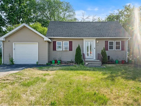8627 North Granville ROAD, Milwaukee, WI 53224