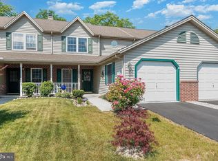 35 Westwood Ct, Enola, PA 17025