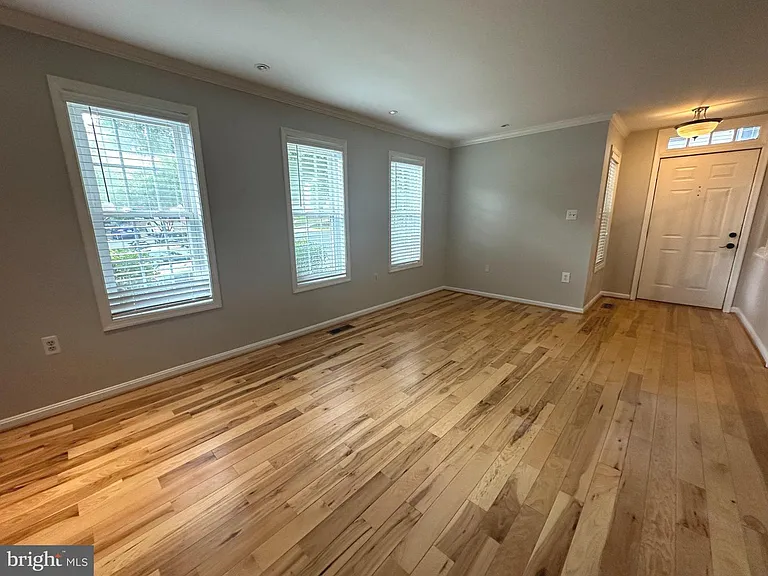11928 Sentinel Point Ct — Photo 3