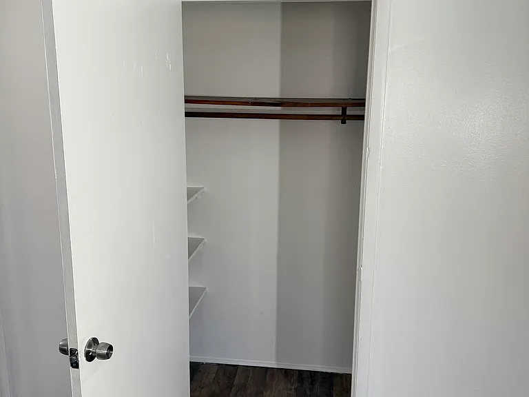 1724 Glen Parker Ave — Photo 3
