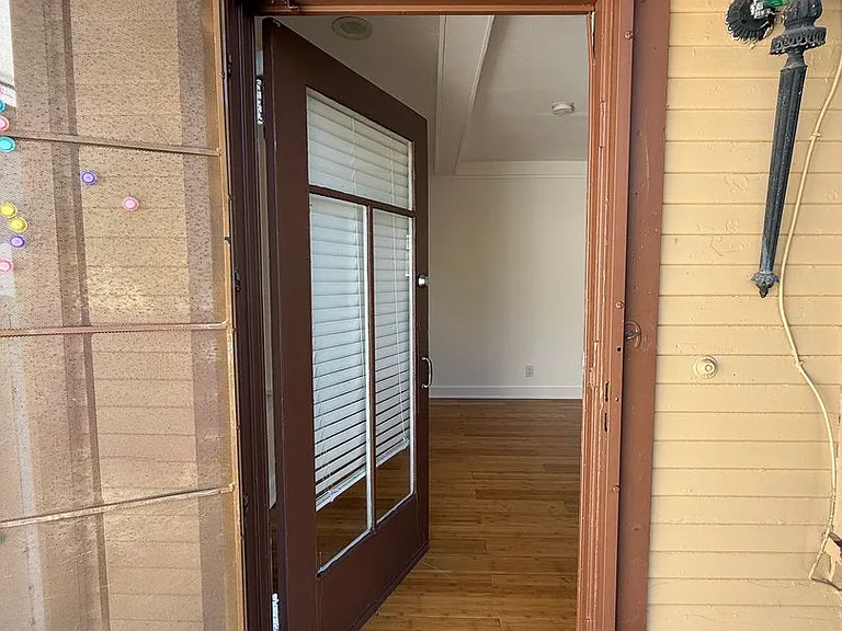 6028 Eleanor Ave #1/2 — Photo 1