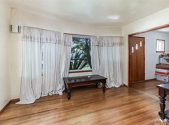 2nd image of 5461 Encinita Ave