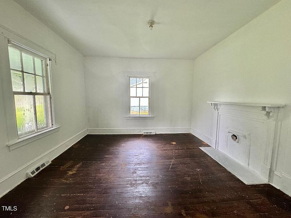 1st image of 110 Park St
