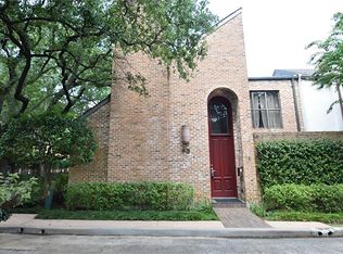 43 River Hollow Ln, Houston, TX 77027