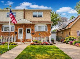 18 Parish Ave, Staten Island, NY 10314