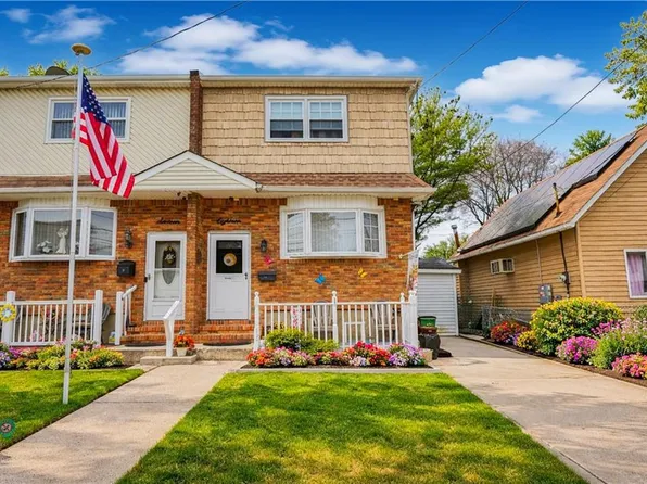 18 Parish Avenue image 1 of 25