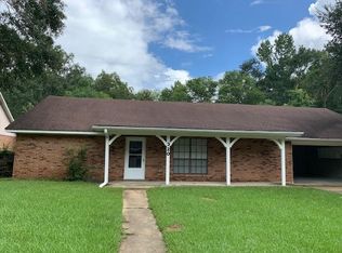 320 Red Oak Dr, Jackson, MS 39212