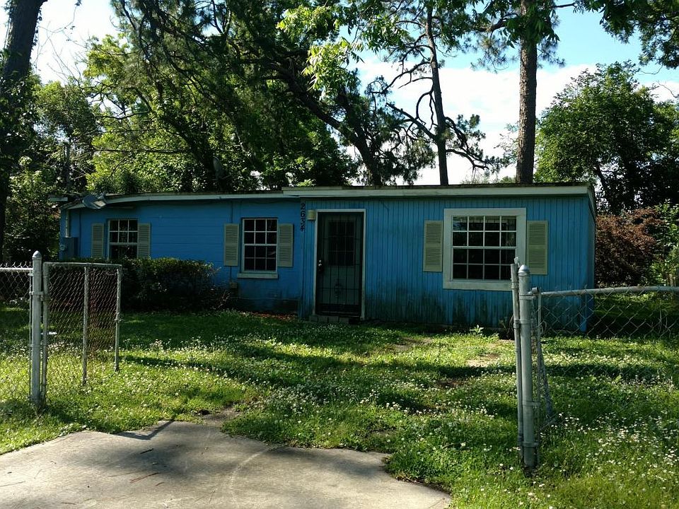 1st image of 2634 Lantana Ave