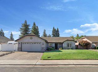 14840 E Parkdale Dr, Lockeford, CA 95237