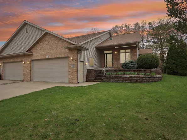 734 8th St, Prairie Du Sac, WI 53578
