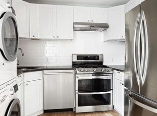 306 7th St #2, Brooklyn, NY 11215