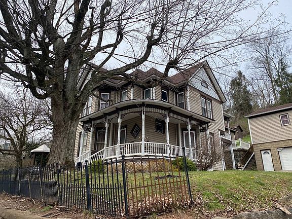 4th image of this home