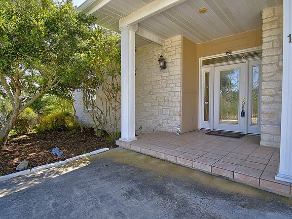 4th image of 100 Westchester Cir