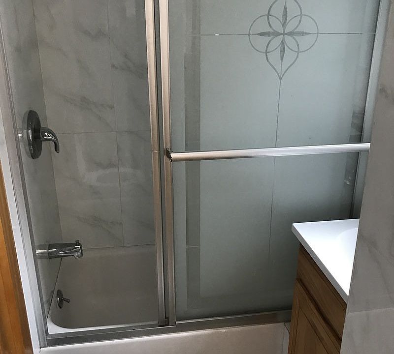 1st image of 17 Catherine St APT 11