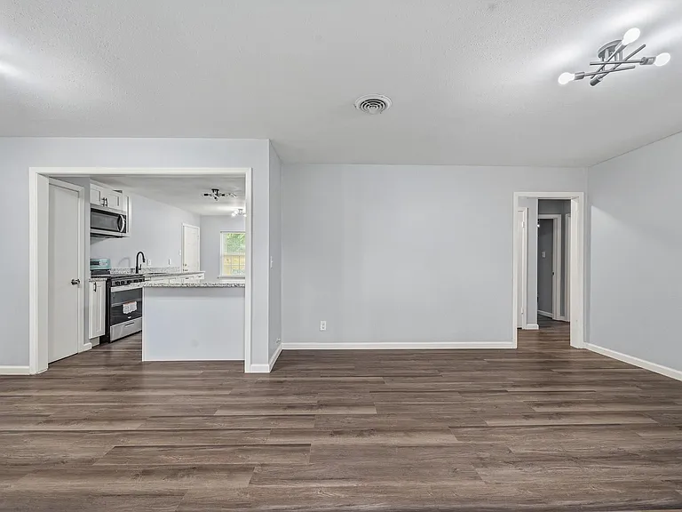 5859 Flamingo Dr — Photo 6