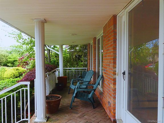 3rd image of 189 Scott Drive