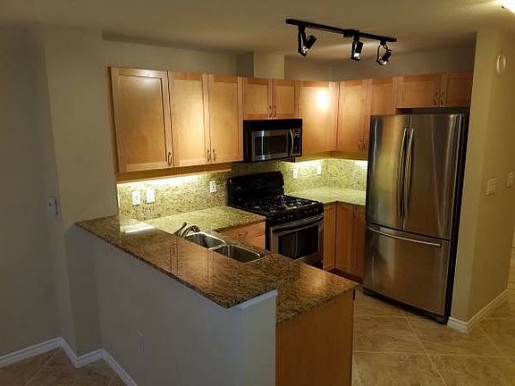 5th image of 1240 India St Unit 310
