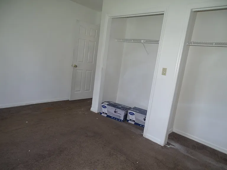 123 SE Bracken Way #102 — Photo 7