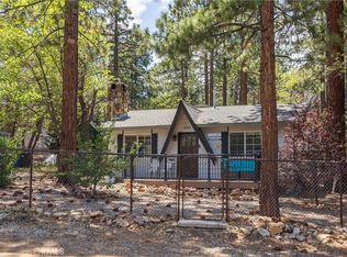 682 Maple Ln, Sugarloaf, CA 92386
