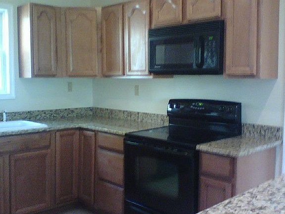 New cabinets, appliances and Granite Countertops