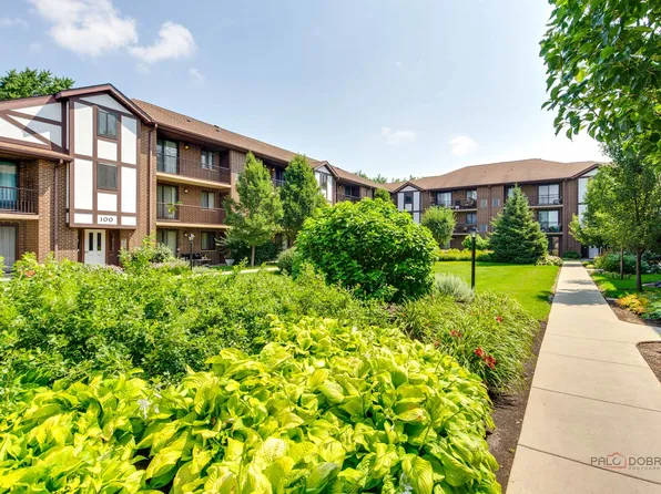 915 N York St APT 403, Elmhurst, IL 60126