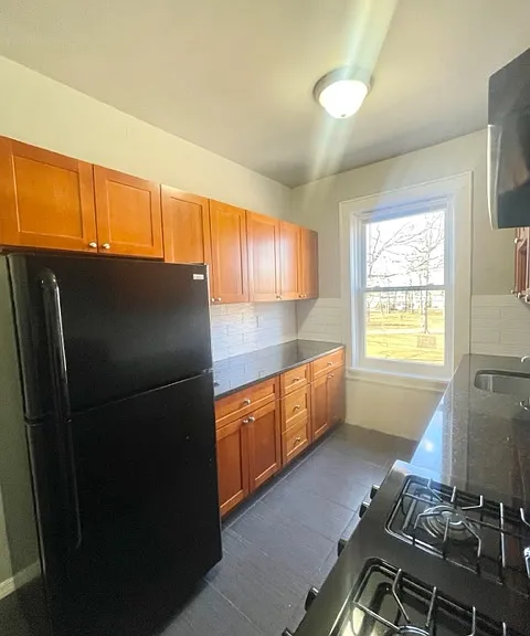 Vine Street Holdings — Photo 18