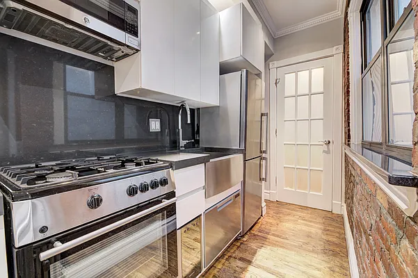 Rented by REAL New York | media 20