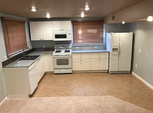 594 E Rocky Knoll Ln, Draper, UT 84020