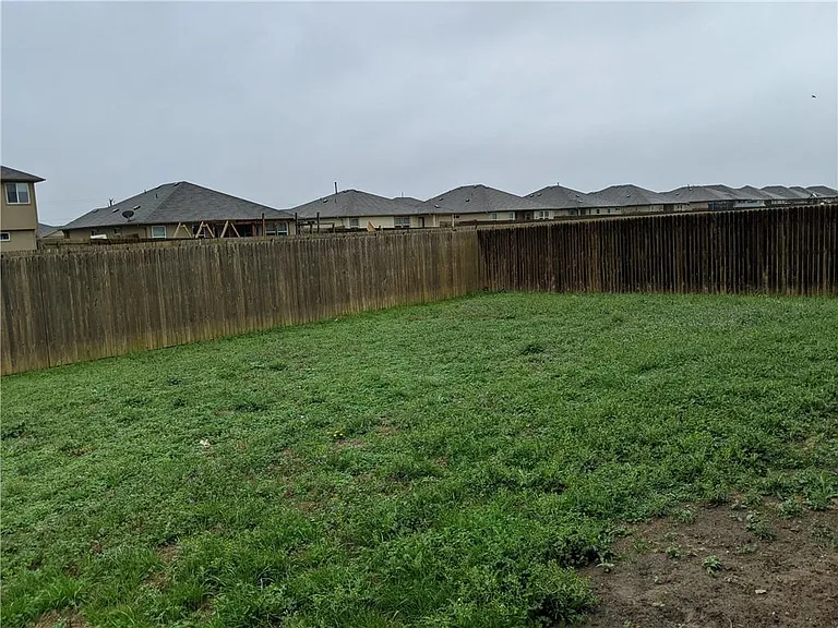 222 Camellia Dr — Photo 27