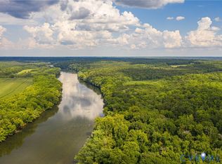 176 Ampthill Rd, Cartersville, VA 23027