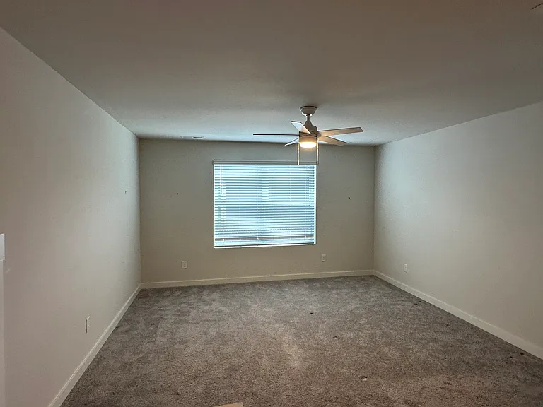 483 Gingerwood Ln — Photo 11