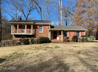 6508 Tensbury Ct, Charlotte, NC 28210