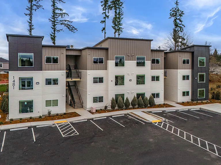 Blueberry Apartments — Photo 21