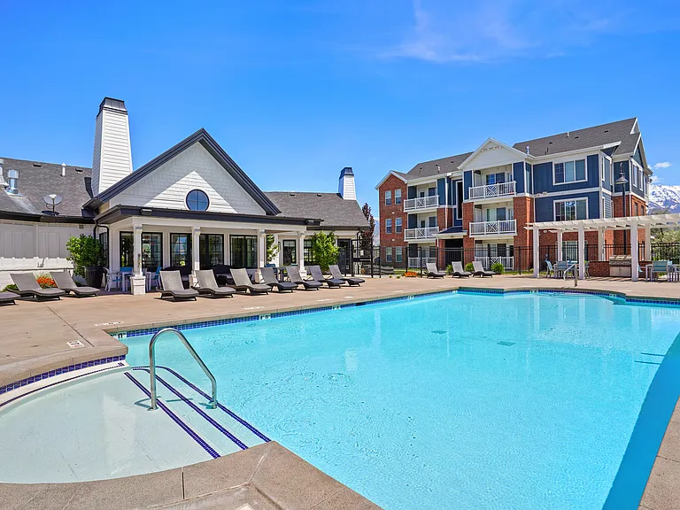 Sparkling Resort-style Pool
