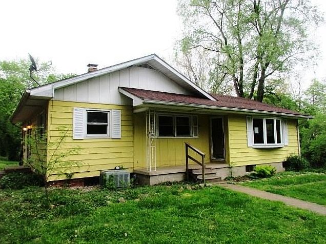 1st image of 301 N Water St