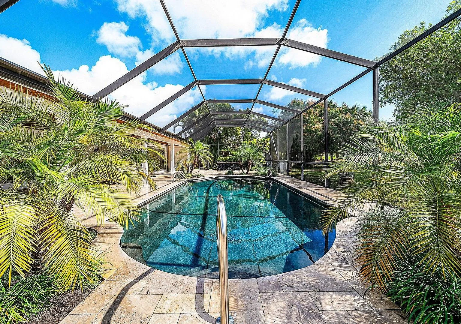417 N Country Club Drive, Atlantis, FL 33462 — Photo 1