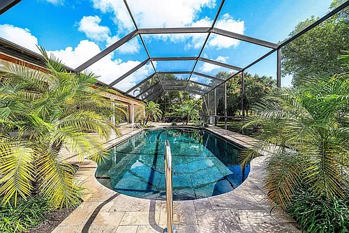 417 N Country Club Dr Photo 1