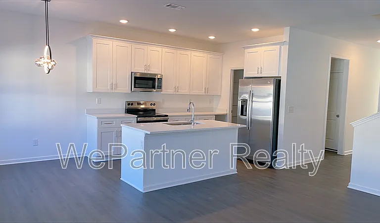 31 Sandstone Dr — Photo 7