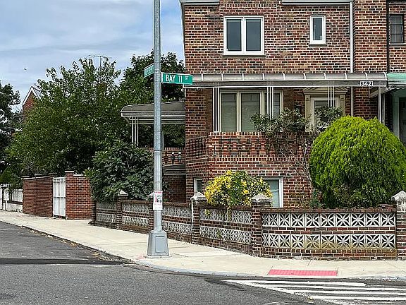2nd image of 342 Bay 11 St