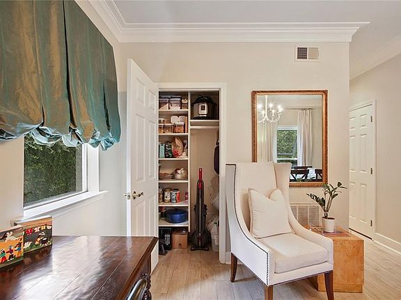 5th image of 311 Webster St Unit 311