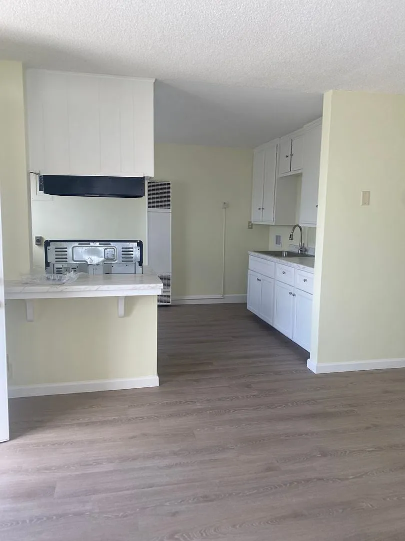 Washington Ave 512 — Photo 2