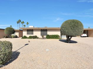 9750 W Royal Ridge Dr, Sun City, AZ 85351
