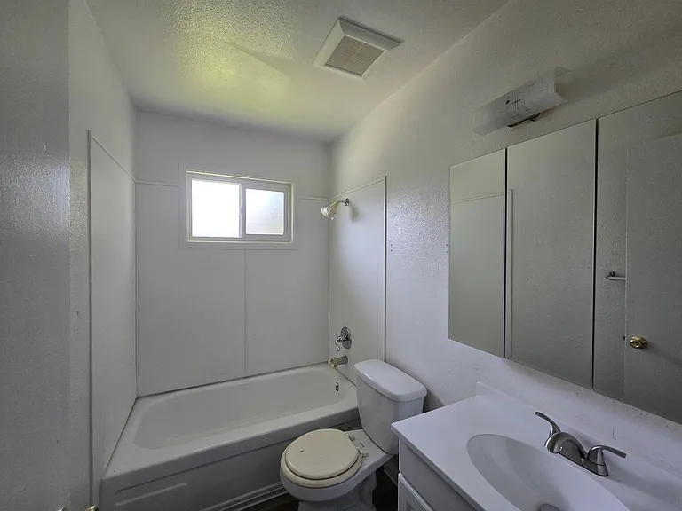 #765 ALDERBROOK APARTMENTS — Photo 11
