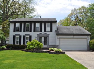 21757 Clover Ln, Novi, MI 48375