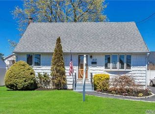 213 N Nassau Ave, North Massapequa, NY