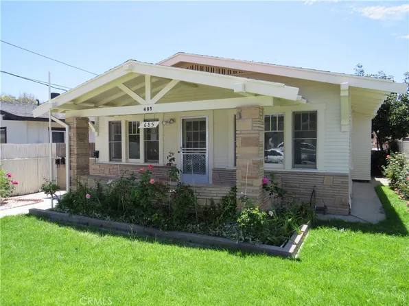 685 W 18th St, San Pedro, CA 90731